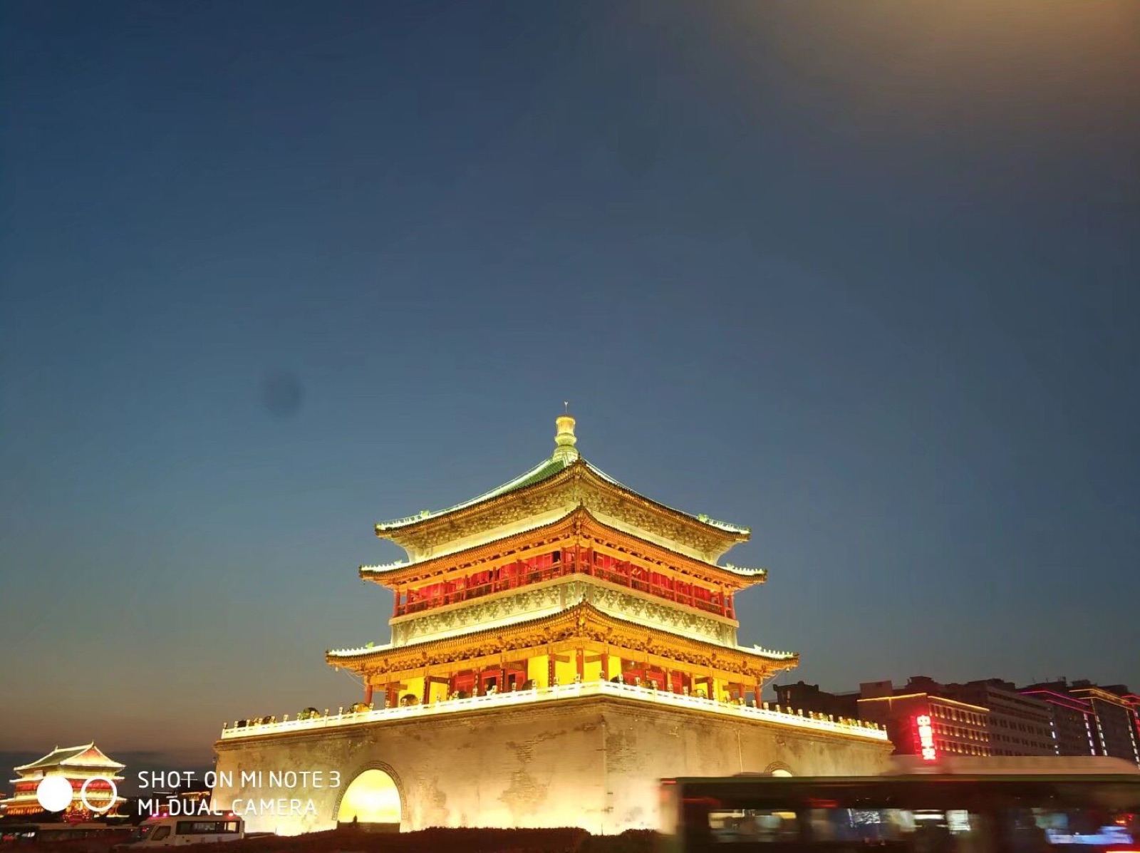 钟楼夜景